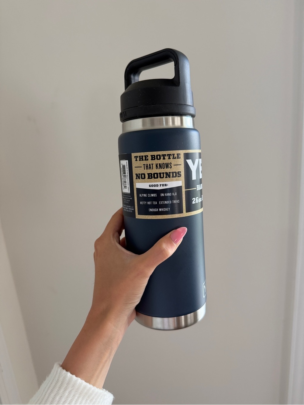 New Yeti Rambler 26 Oz bottle, vacuum insulated, stainless steel in navy - Picture 2 of 6